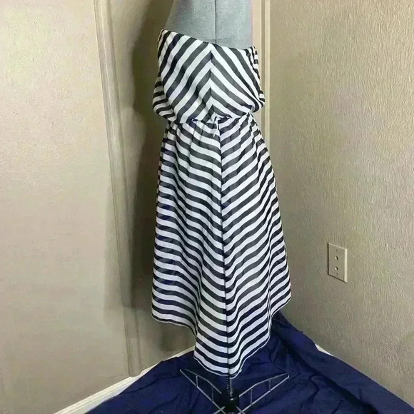 RUBY ROX SUN DRESS STRAPLESS Blue White Stripe - Picture 3 of 6